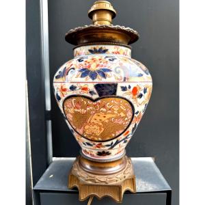 Beautiful And Stately XIXth Century Porcelain Lamp Base Decorated With Bronzes, N. III Imari Japan
