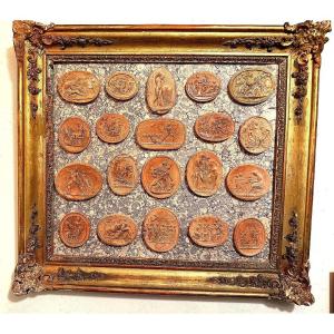 Collection d'empreintes de Camées en Terra-cotta d'Antiques encadrés XIX ème Castello Di Samm..