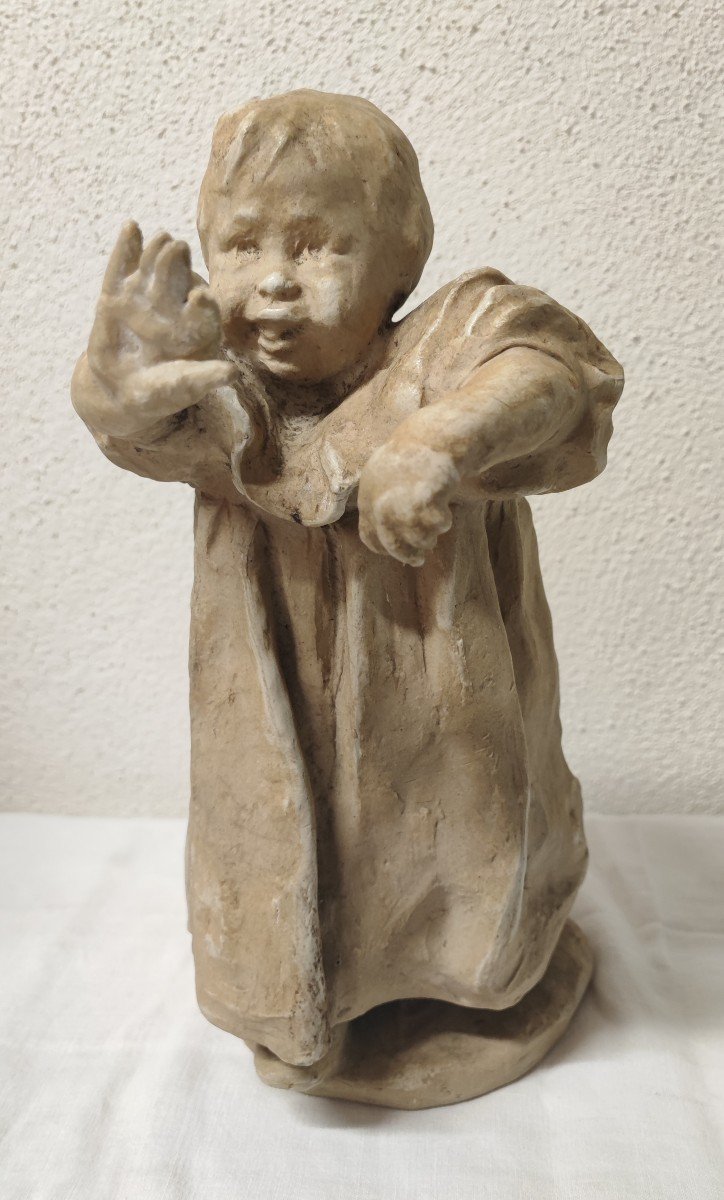 Victor Prouvé - Sandstone Statuette Representing A Child Taking His First Steps