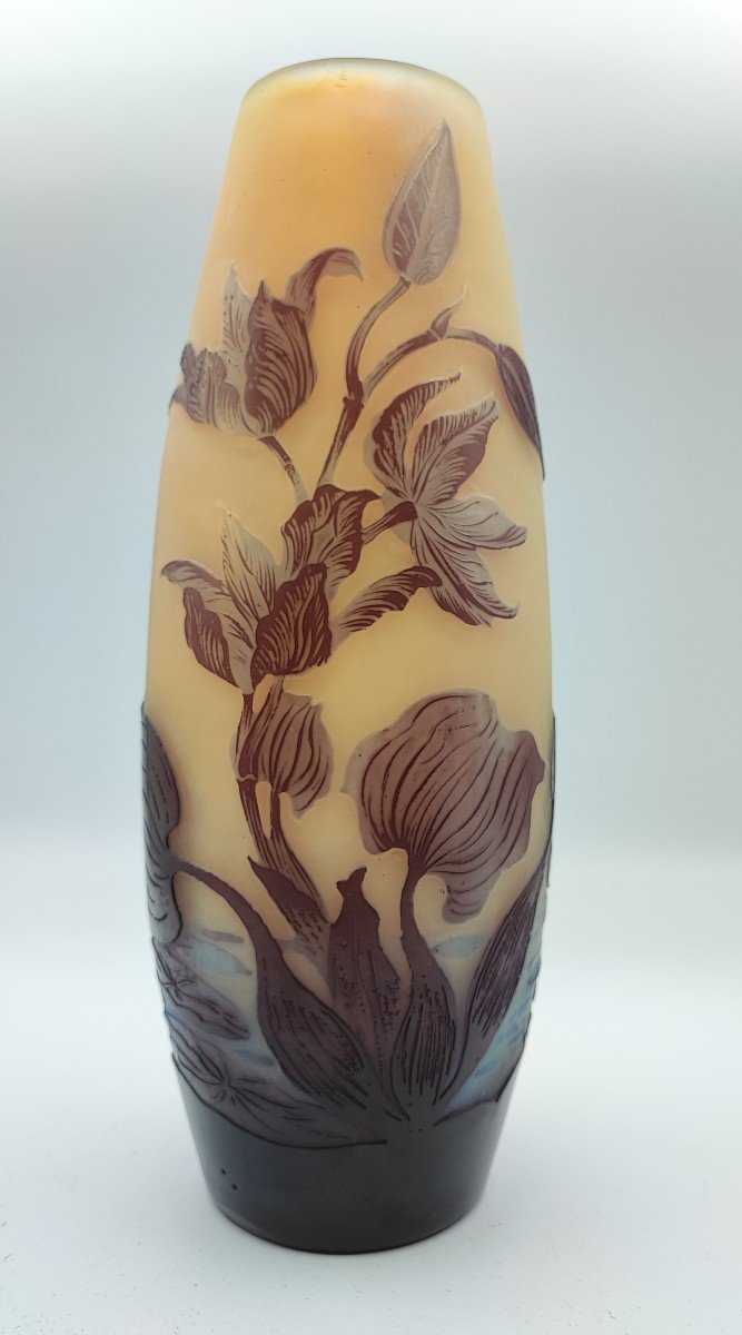 Establishment Gallé - Oblong Vase With Water Lily Decor
