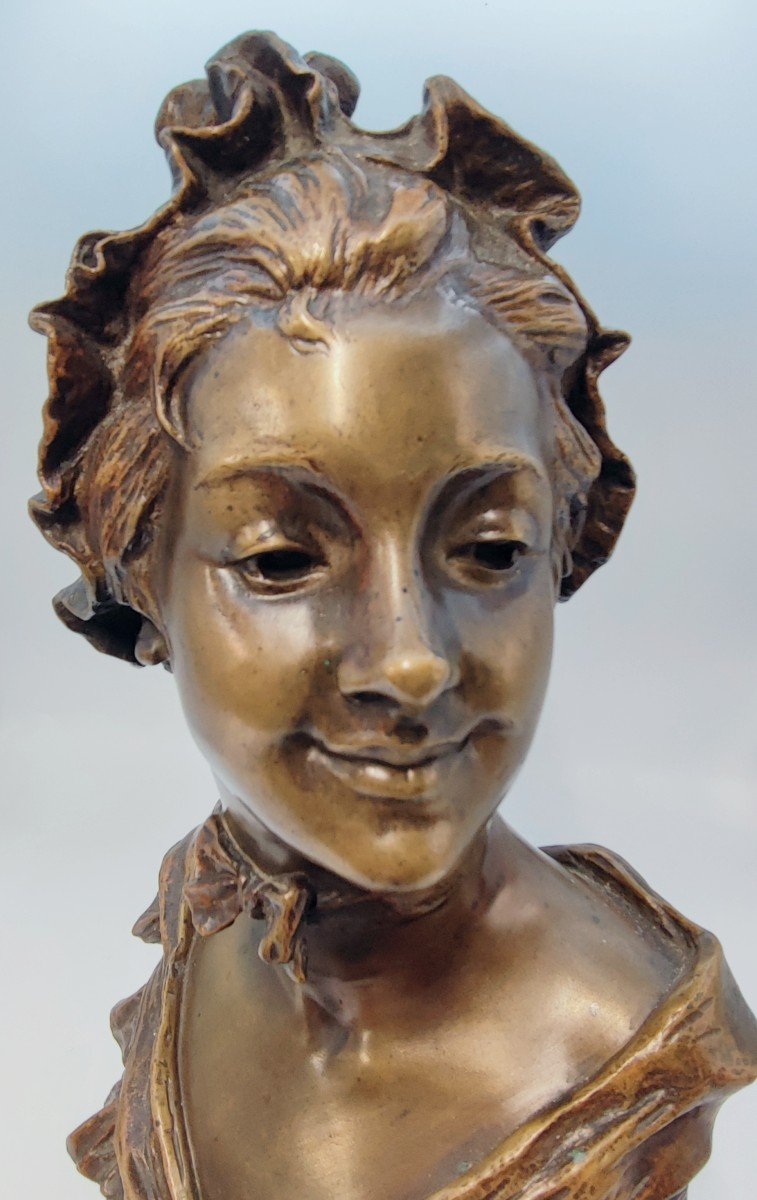Georges Van Der Straeten - Bronze "marinette" The Young Woman With The Bow Tie  -photo-2