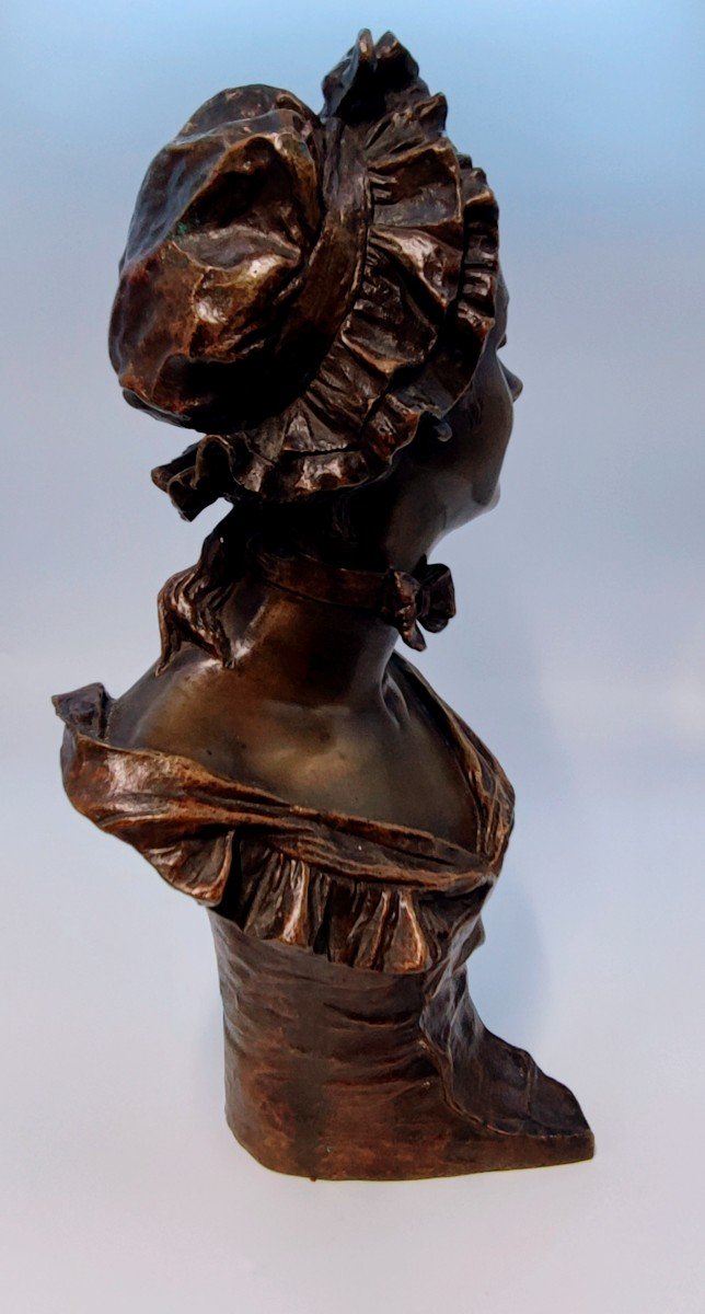 Georges Van Der Straeten - Bronze "marinette" The Young Woman With The Bow Tie  -photo-3