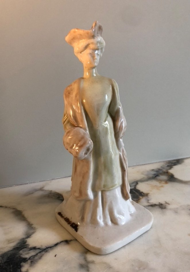 Sculpture Mougin Nancy - La Femme Au Manchon
