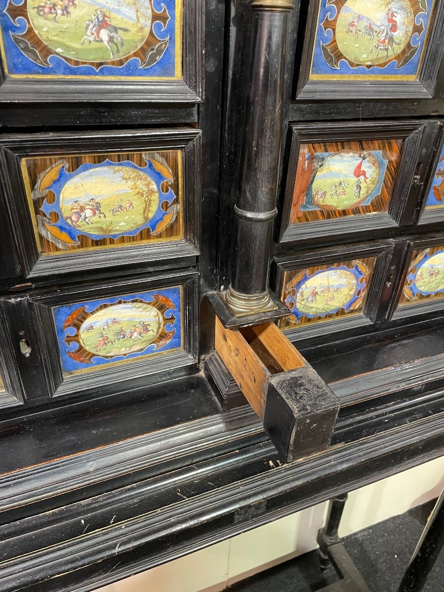 Coin Cabinet, With XVII Paintings-photo-8