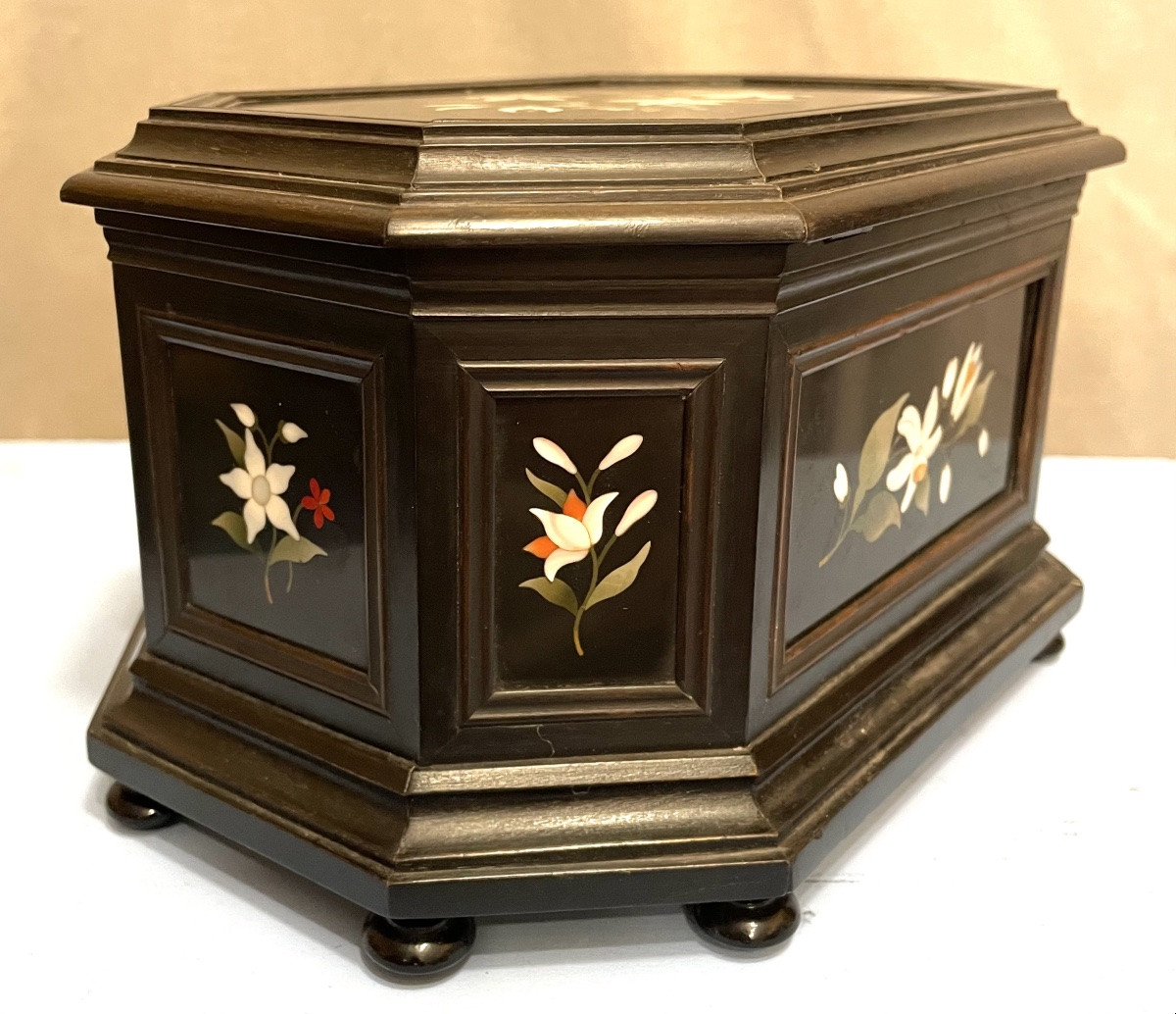 Coffret octogonal en pierre, Italie du XIXe siècle-photo-3