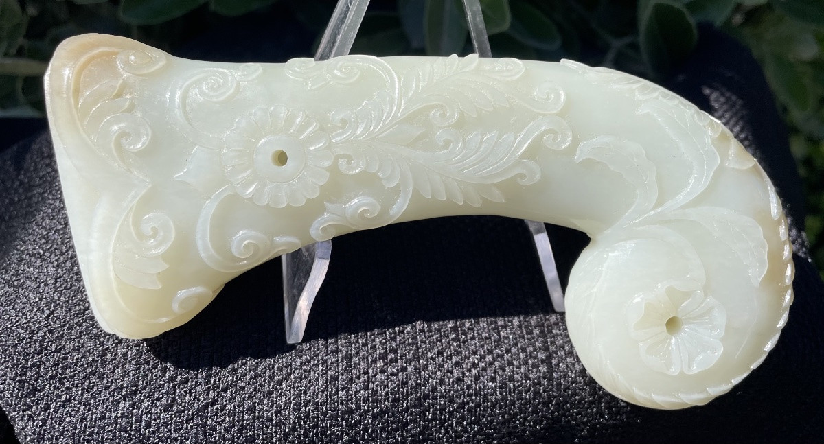 19th-century Mughal Jade Dagger Handle-photo-3