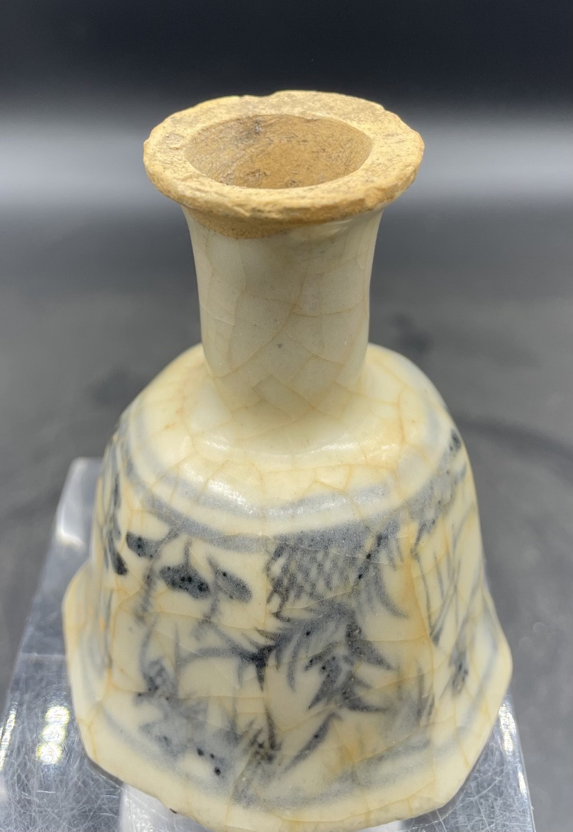 Petit vase en porcelaine Cine  de période Yuan/Ming -photo-5