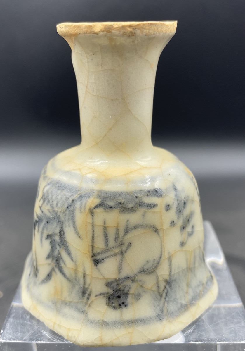 Petit vase en porcelaine Cine  de période Yuan/Ming -photo-6