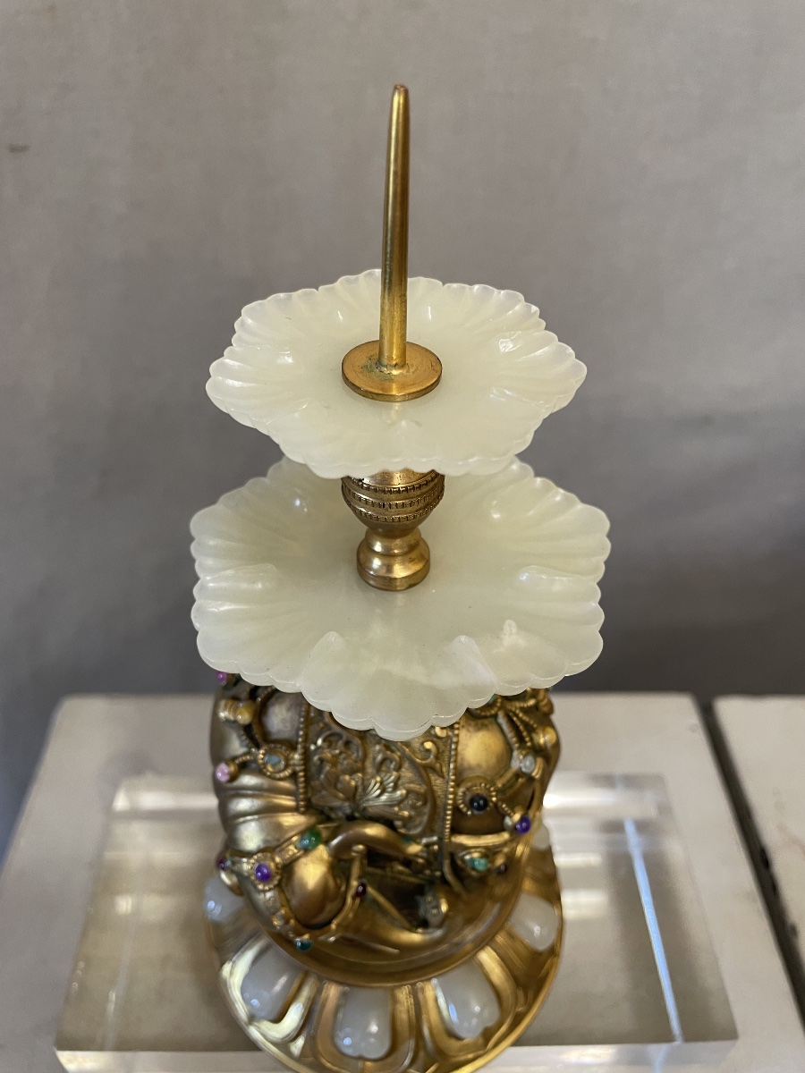 Paire de bougeoirs en bronze doré en forme d'éléphant, Chine, XXe siècle-photo-1