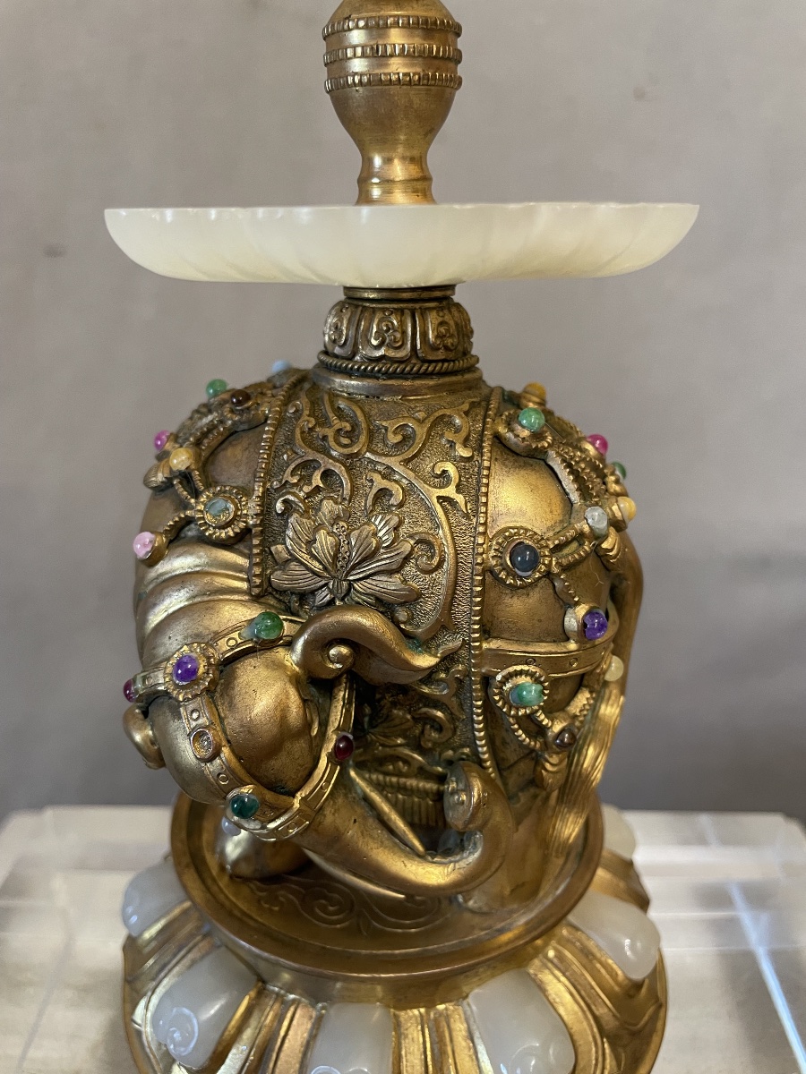 Paire de bougeoirs en bronze doré en forme d'éléphant, Chine, XXe siècle-photo-5