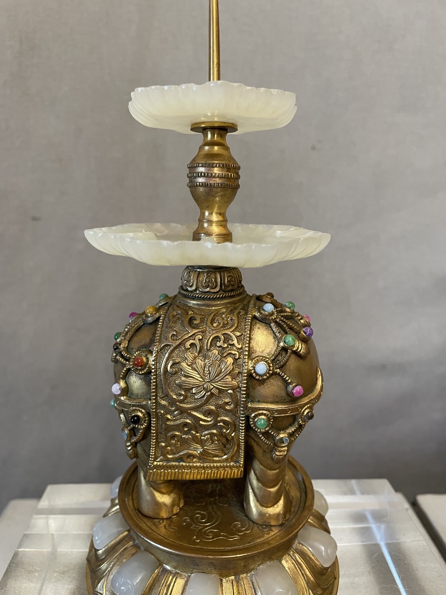 Paire de bougeoirs en bronze doré en forme d'éléphant, Chine, XXe siècle-photo-7
