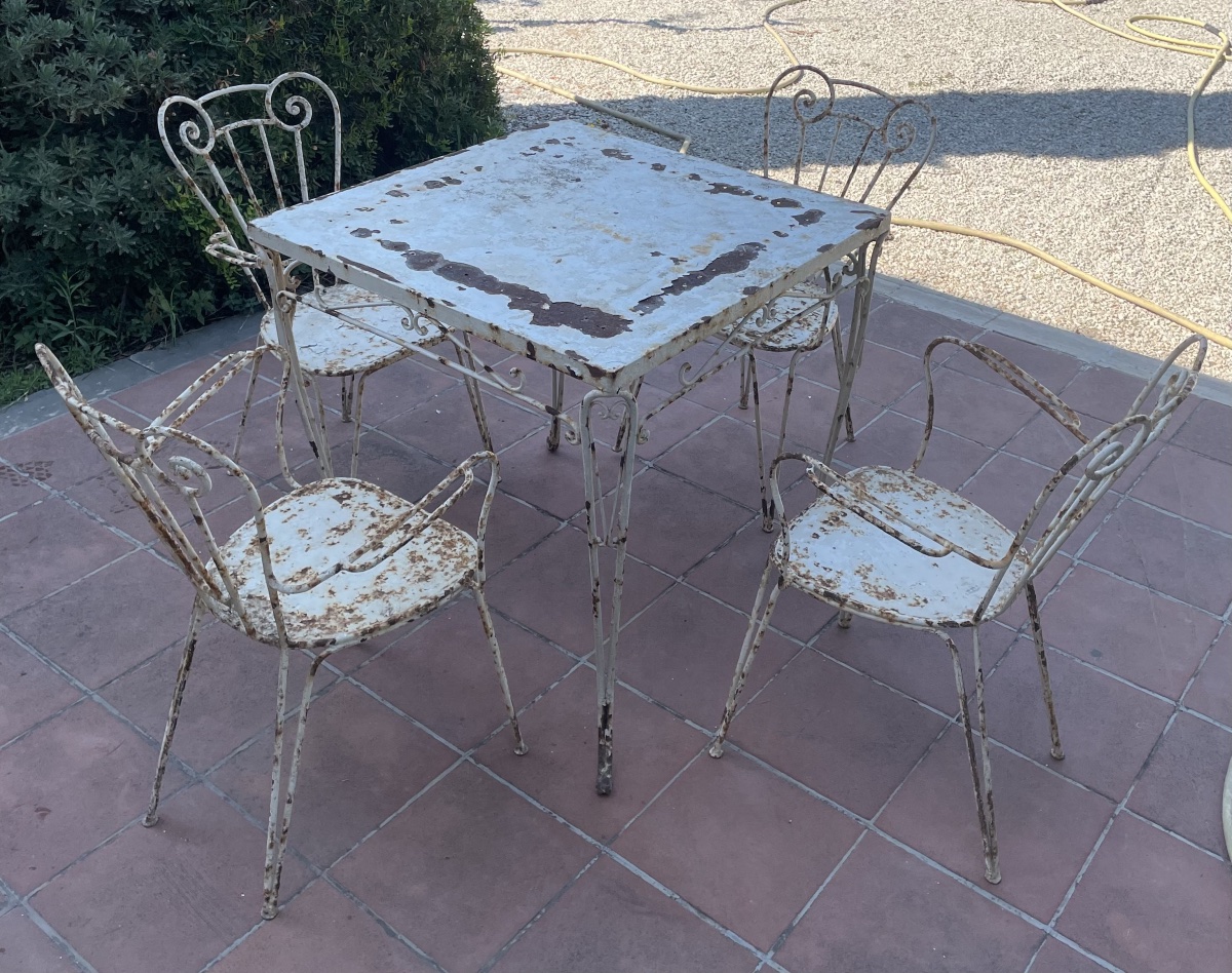 Table et chaises de jardin en fer du XXe siècle