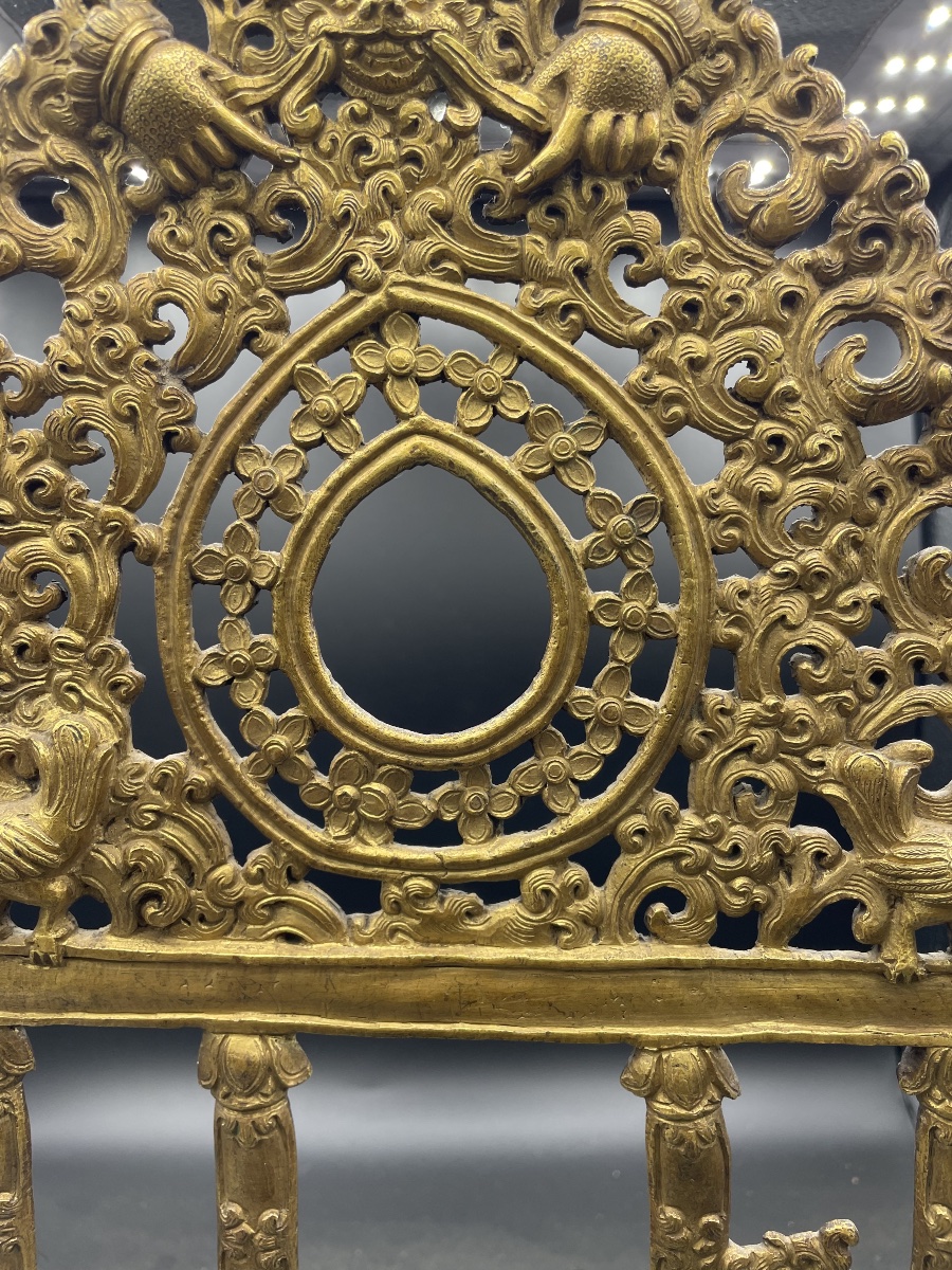 18th-century Sino-tibetan Gilded Bronze Sacred Frame-photo-1
