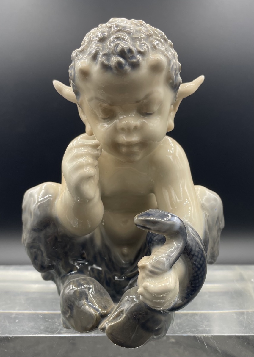 Faune au serpent de Royal Copenhagen, XXe siècle
