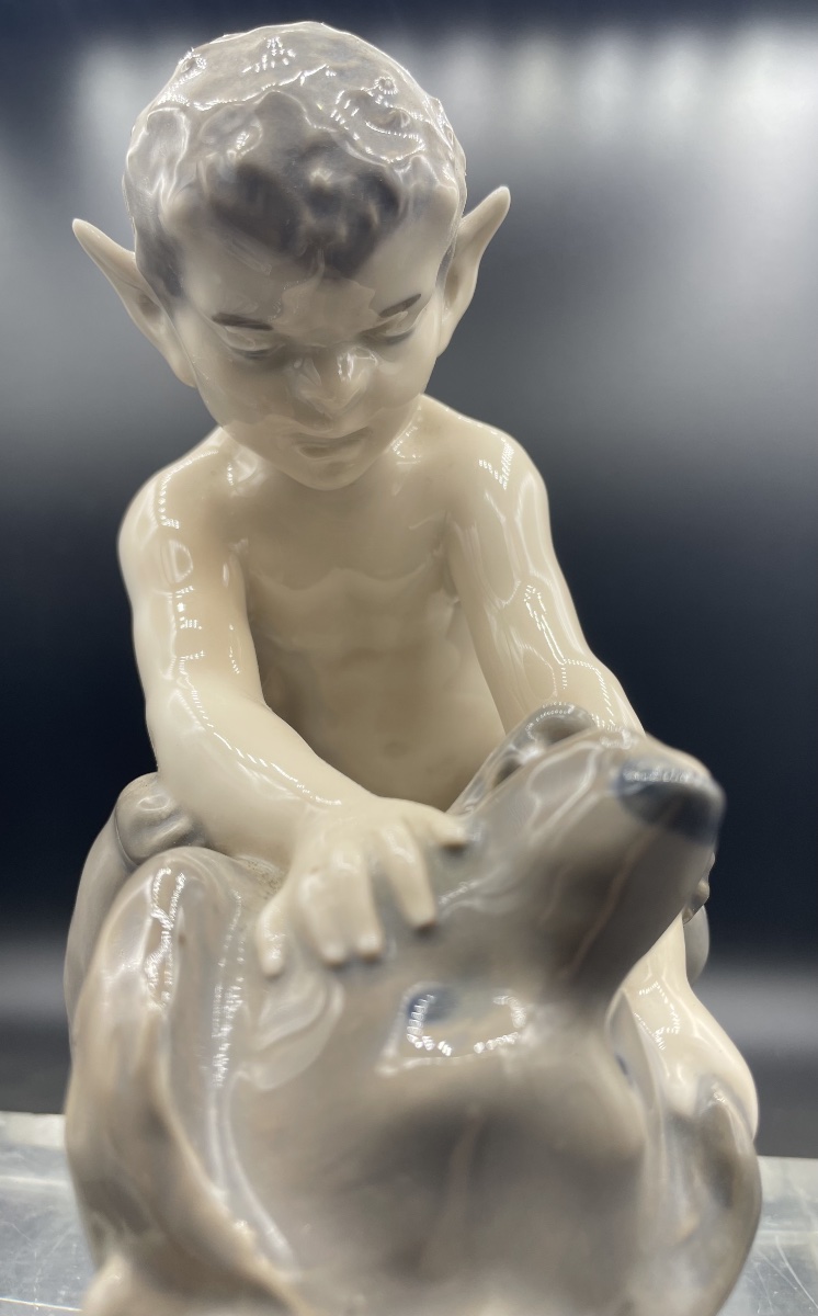 Faune à l'ours en porcelaine Royal Copenhagen, XXe siècle-photo-2