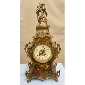 Horloge française en bois et bronze du XIXe siècle