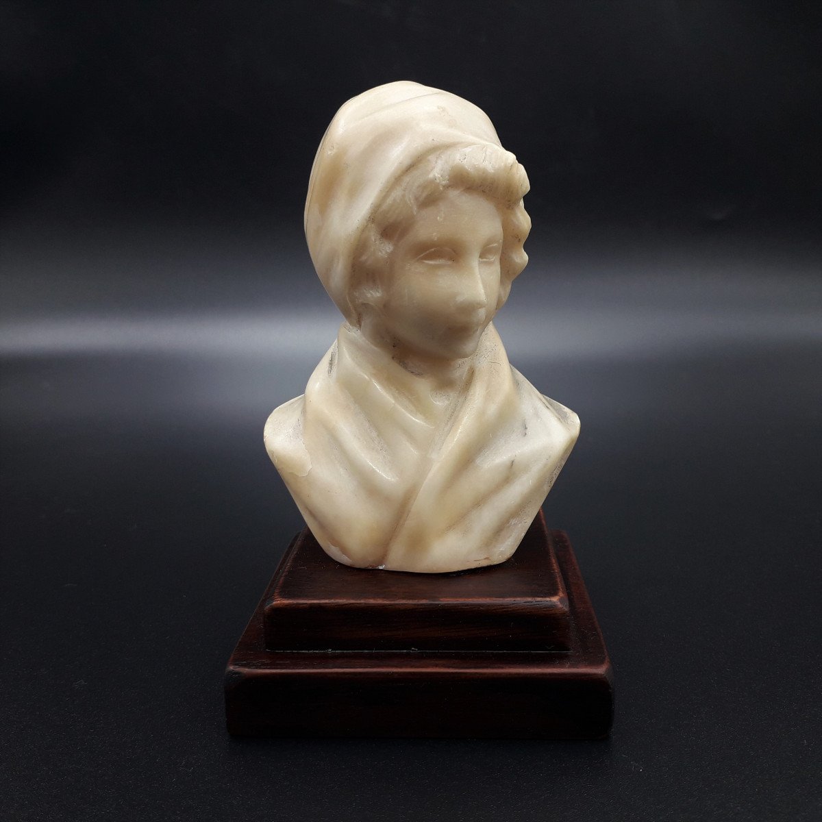 Bust Of Alabaster Girl-photo-3