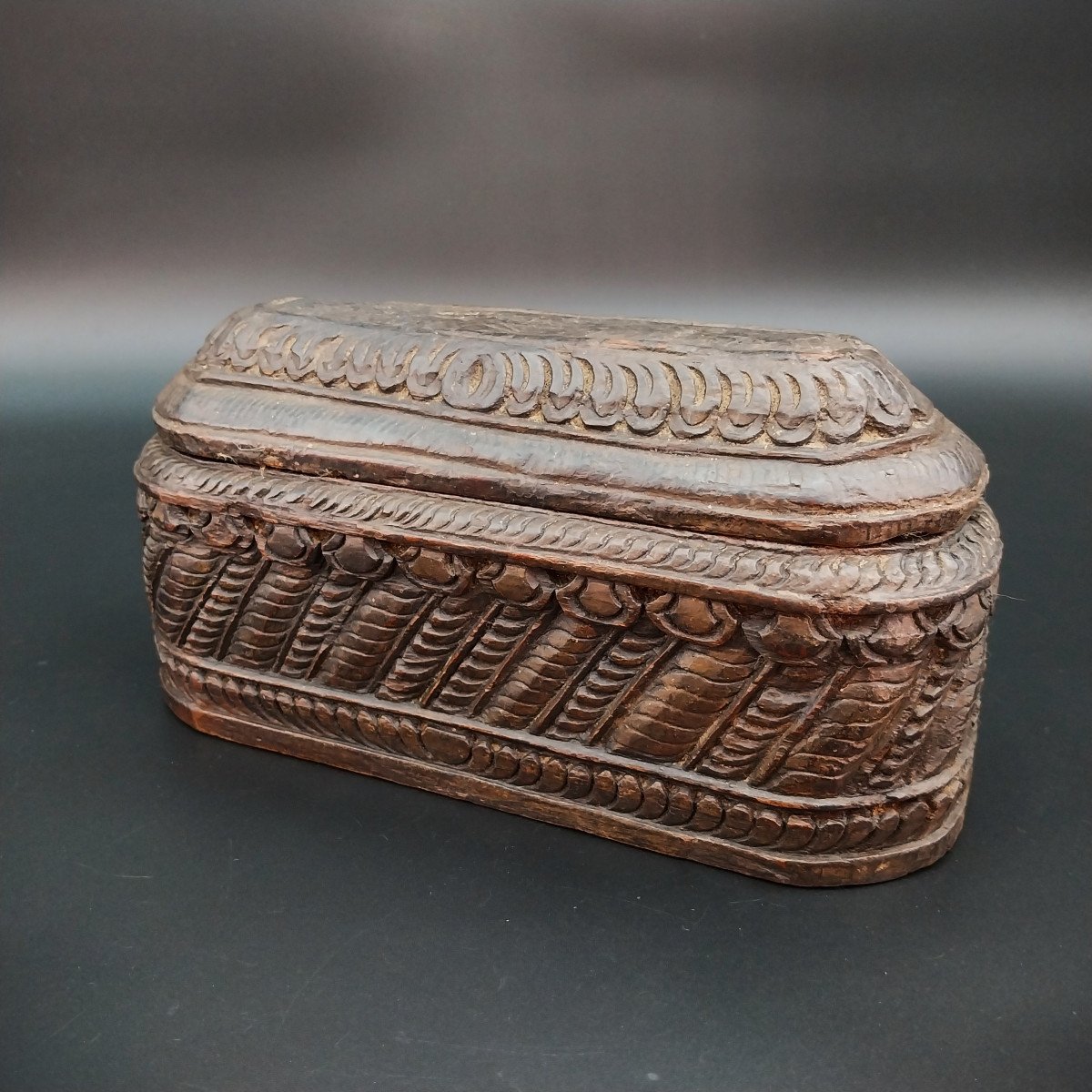 Hand-carved Wooden Box From The 18th Century-photo-4