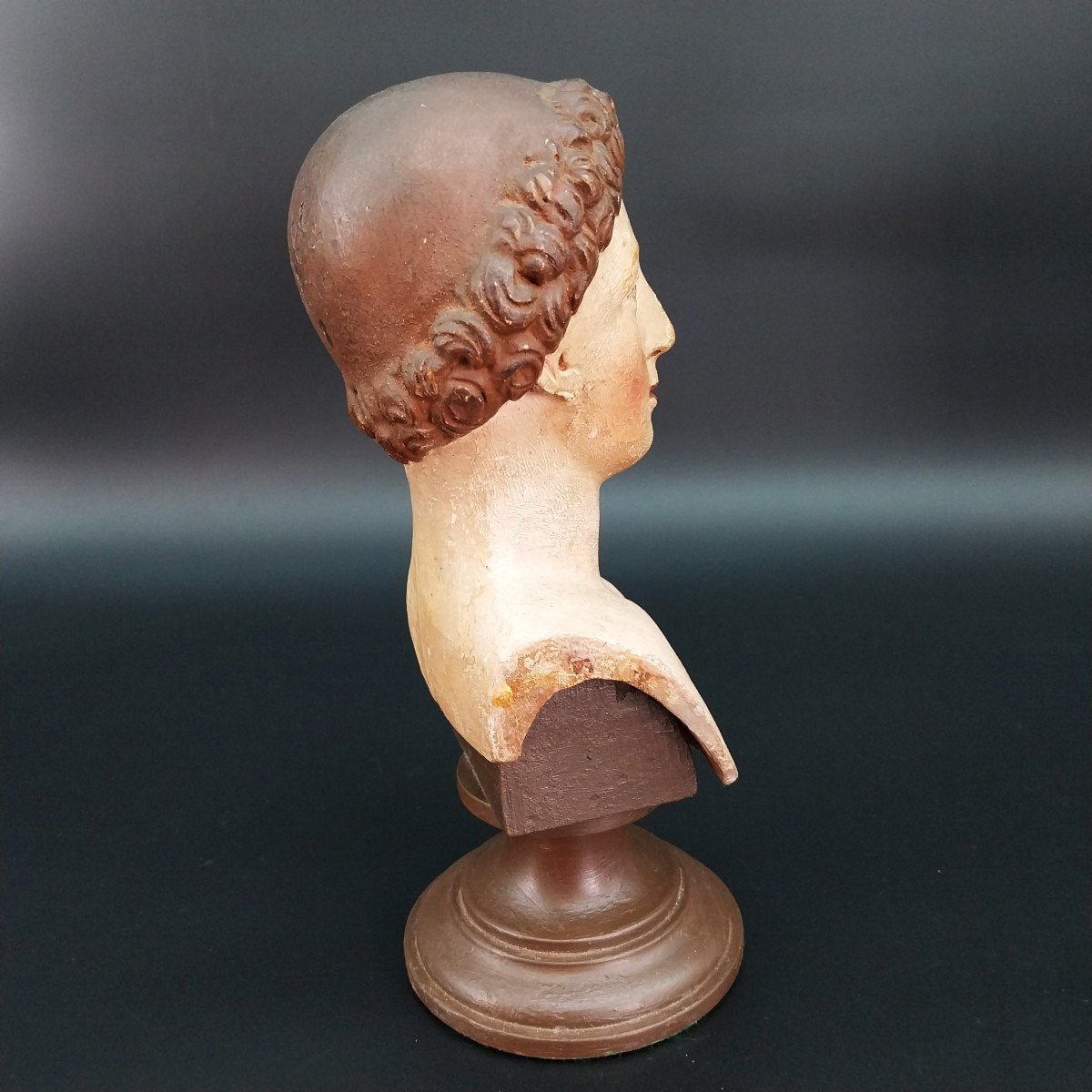 Little Bust, Sculpture, Hand Carved In Polychrome Wood From The 18th Century. -photo-4