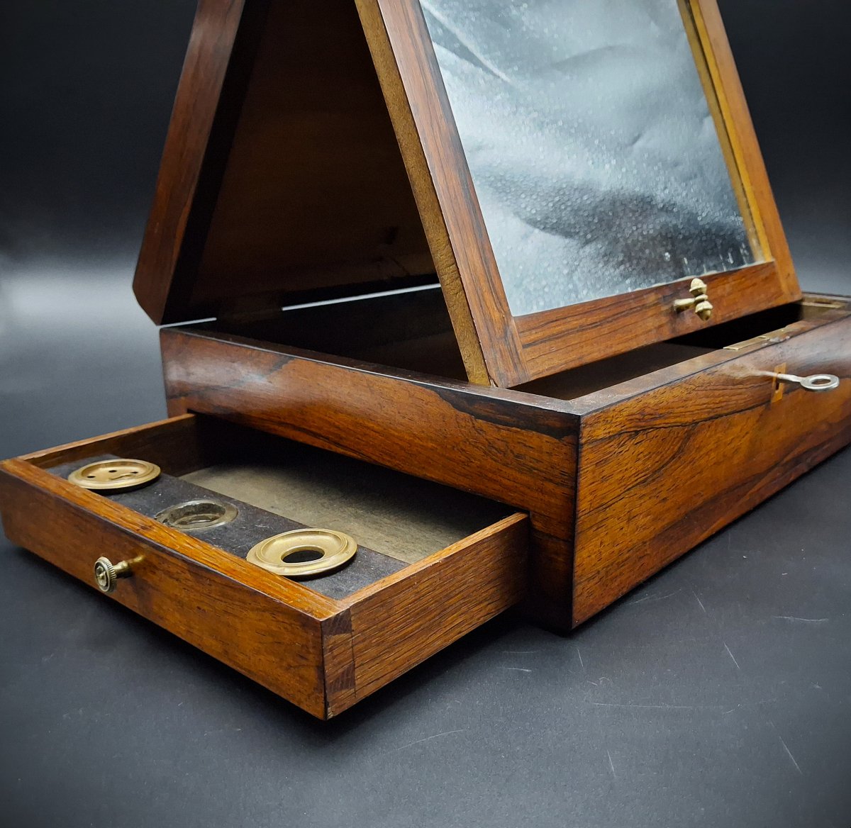 Boîte de voyage en bois de palissandre,  fin du 19ème siècle-photo-2