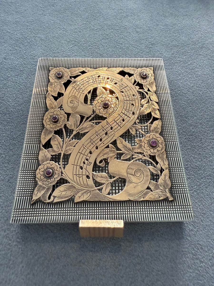 Boîte musicale multifonction en argent et or – Boucheron, Paris, XXe siècle