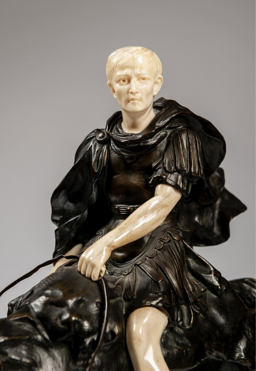Sculpture en bronze patiné et ivoire, signée B. Nannini  Italie, première moitié du XIXe siècle-photo-2