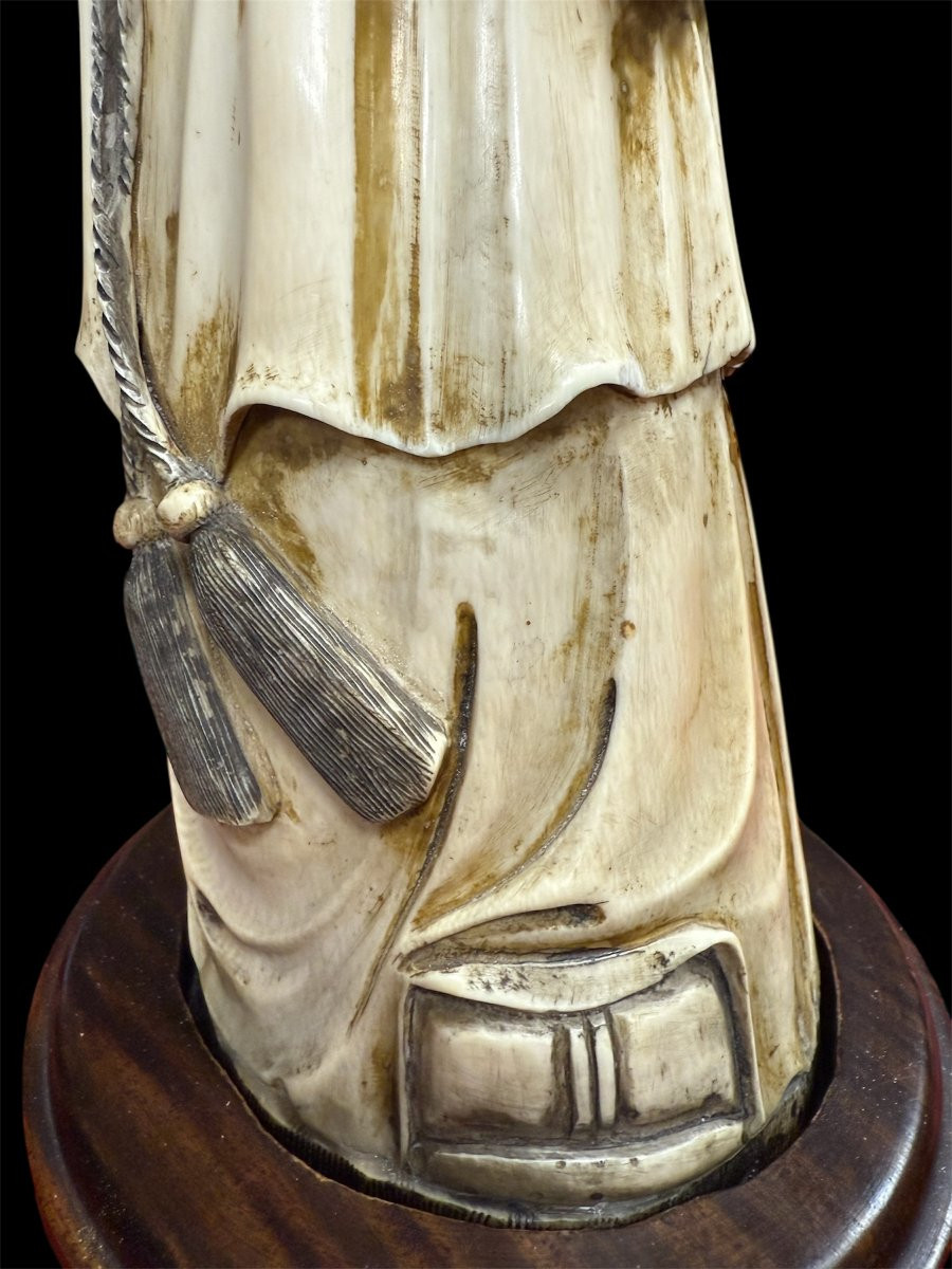 Pair Of Large Carved And Polychrome Ivory Figures-photo-3