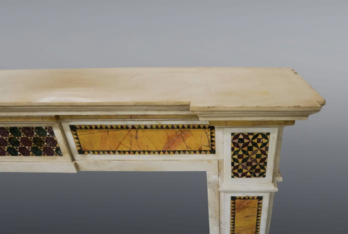 Cheminée néo-cosmatesque en marbre de Carrare-photo-4