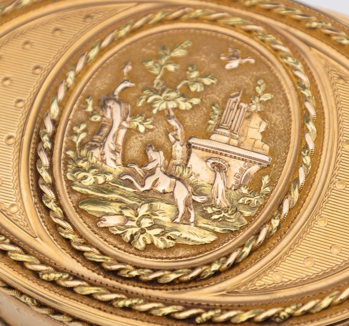 Two-colour Gold Oval Snuff Box, Paris, C. 1780–1790, Louis XVI Period-photo-3