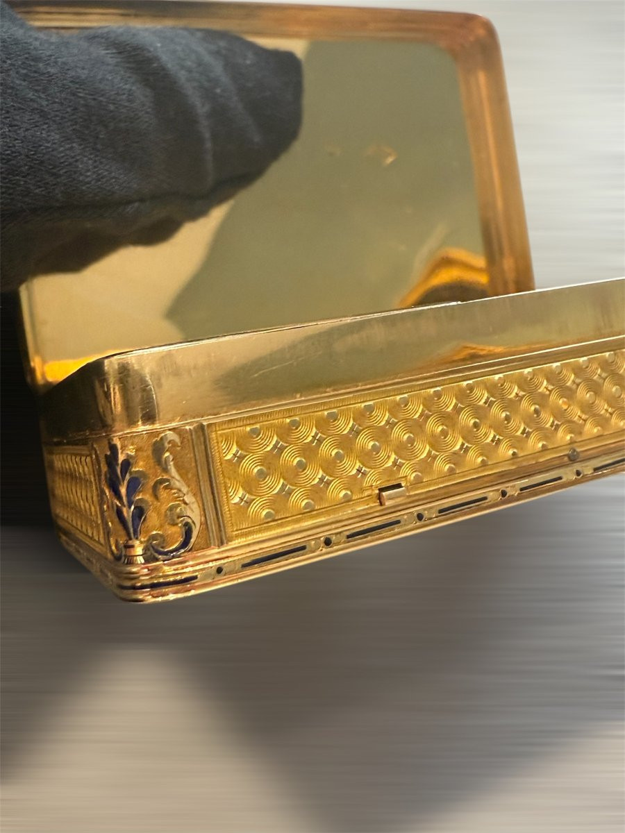 Tabatière musicale en or 18 carats et émaux – Georges Raymond Lamy & Cie, Genève, vers 1825–184-photo-2