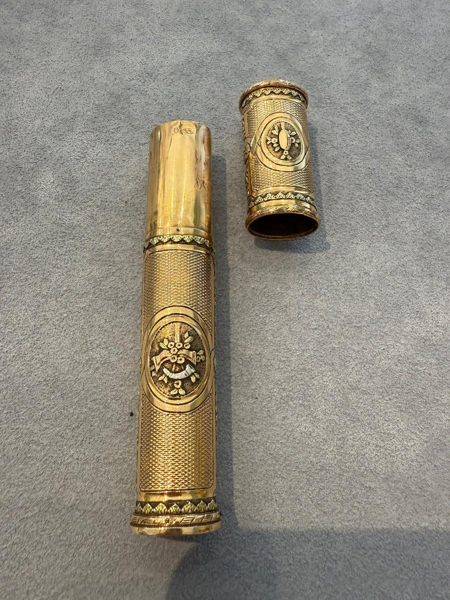 Étui “nécessaire à écrire” en or gravé et guilloché-photo-1