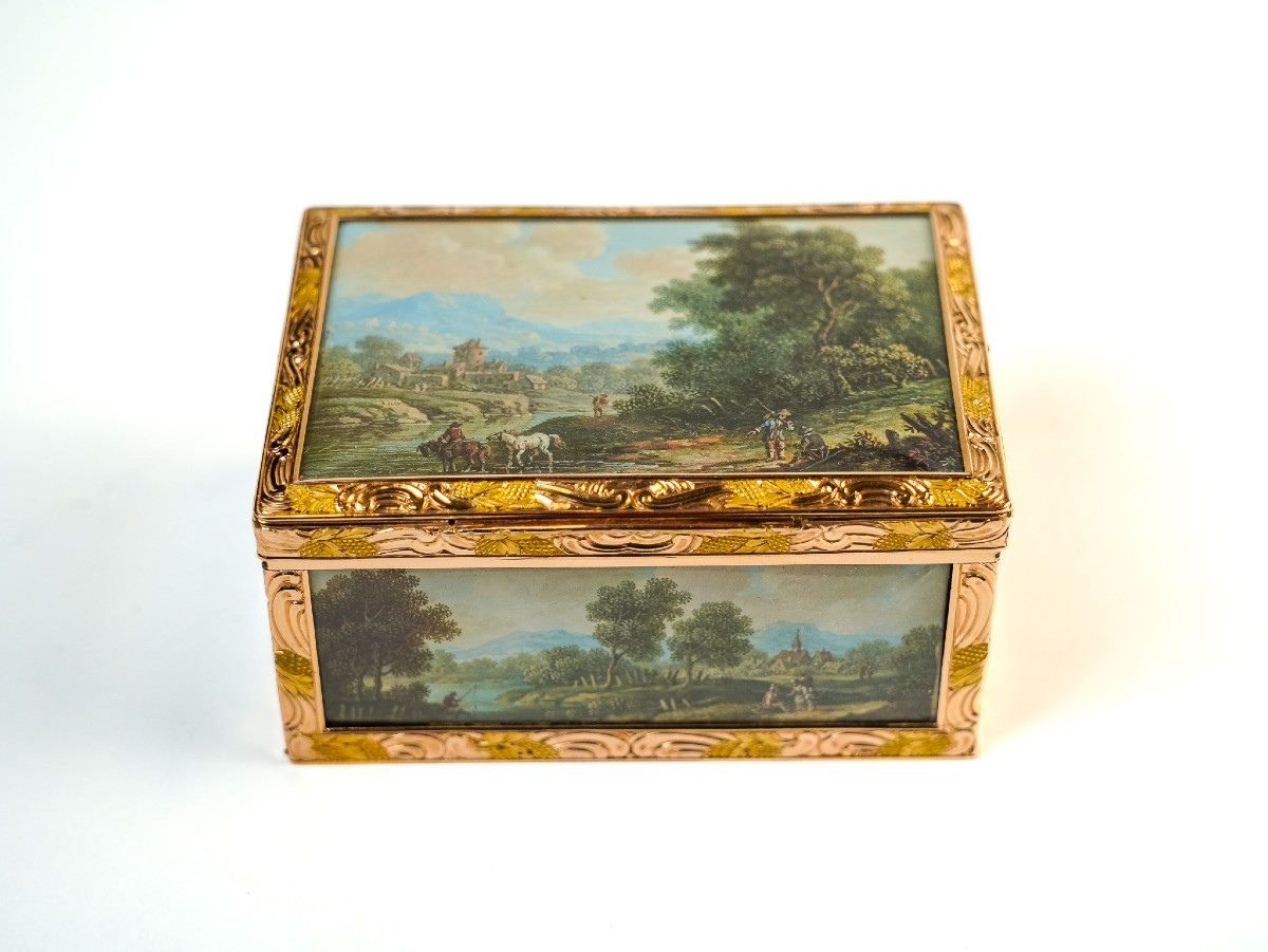 Gold Snuffbox With Landscape Miniatures  Germany, Berlin, Ca. 1840