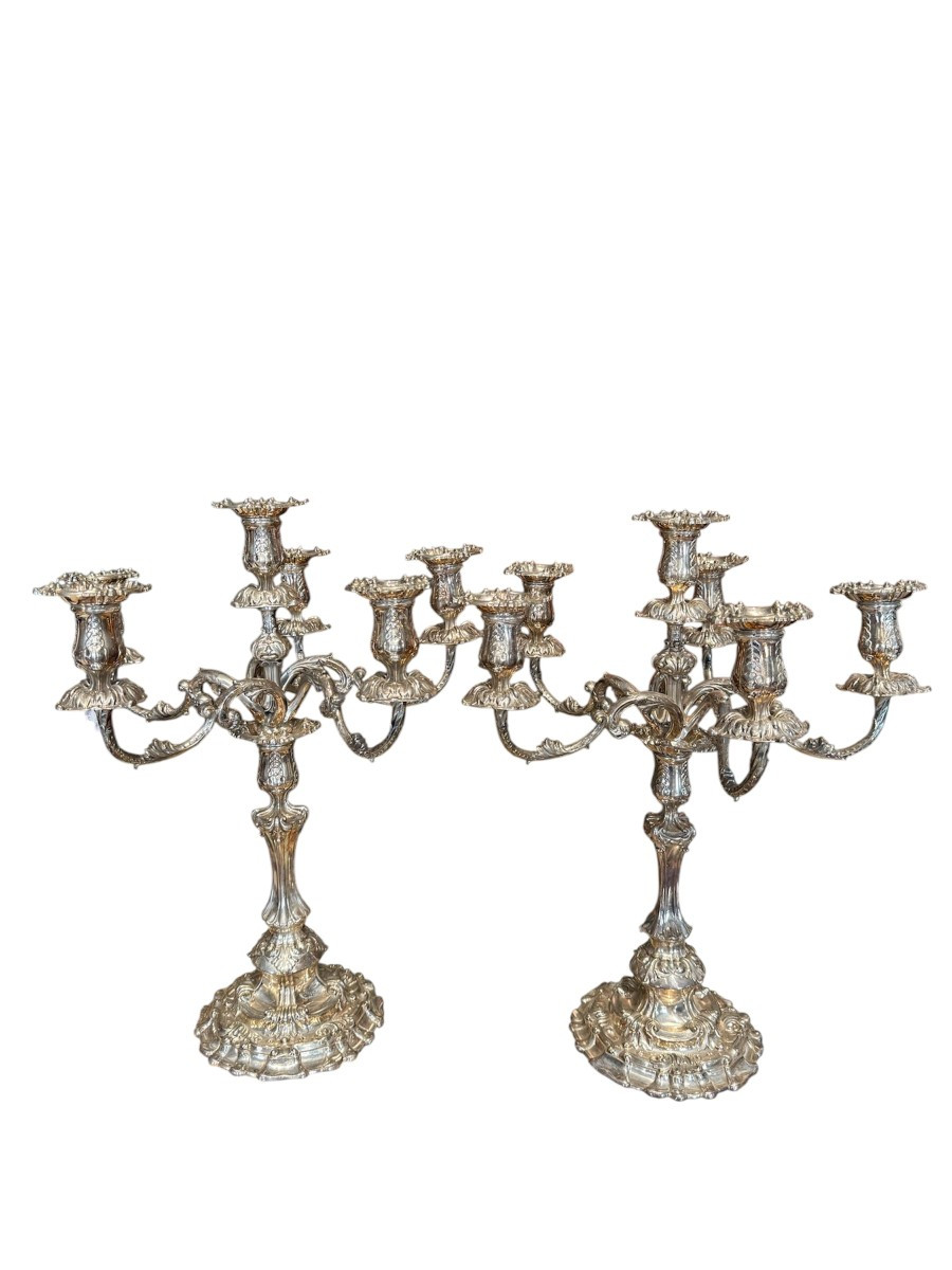 Paire de candélabres à six lumières, Tiffany & Co., Sheffield, fin XIXe – début XXe siècle