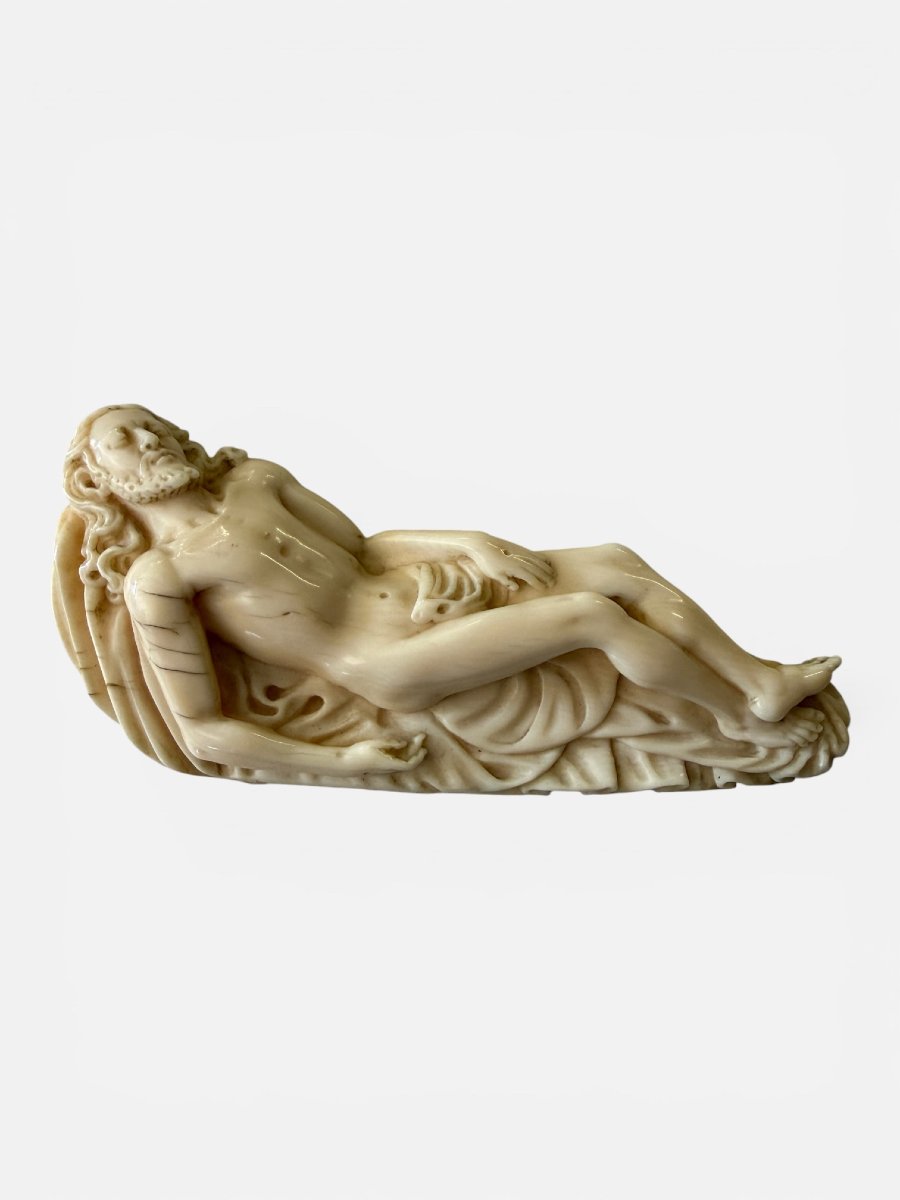 Christ mort en ivoire sculpté – Allemagne, fin XVIIIe – début XIXe siècle