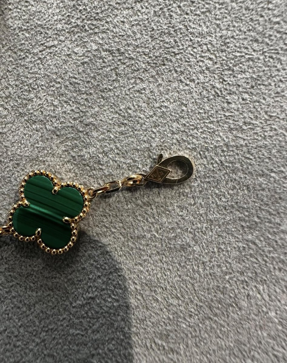 Bracelet Van Cleef & Arpels Vintage Alhambra 5 Motifs en Or Jaune 18 Carats et Malachite -photo-3