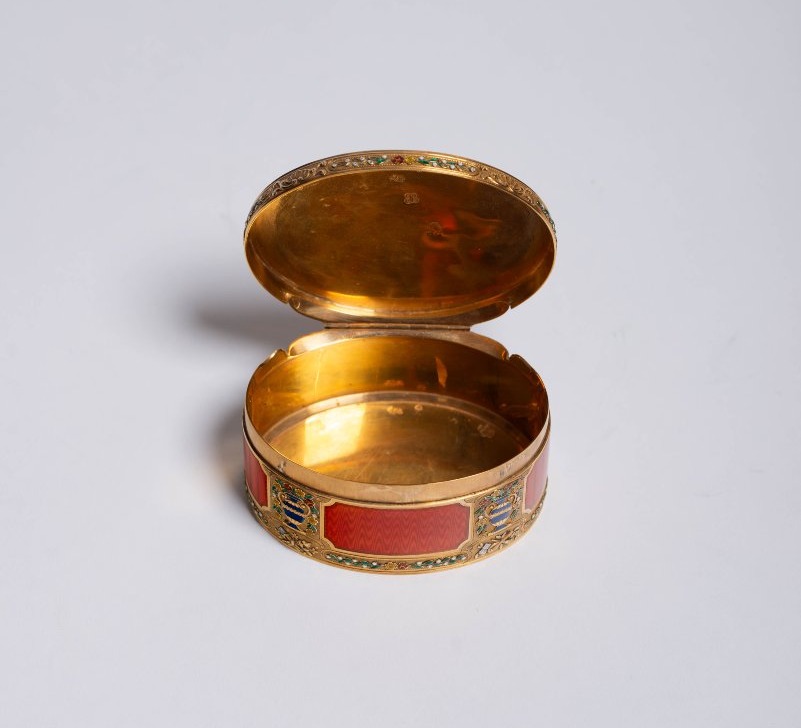 Importante tabatière française en or polychrome et émaux – XIXᵉ siècle-photo-2