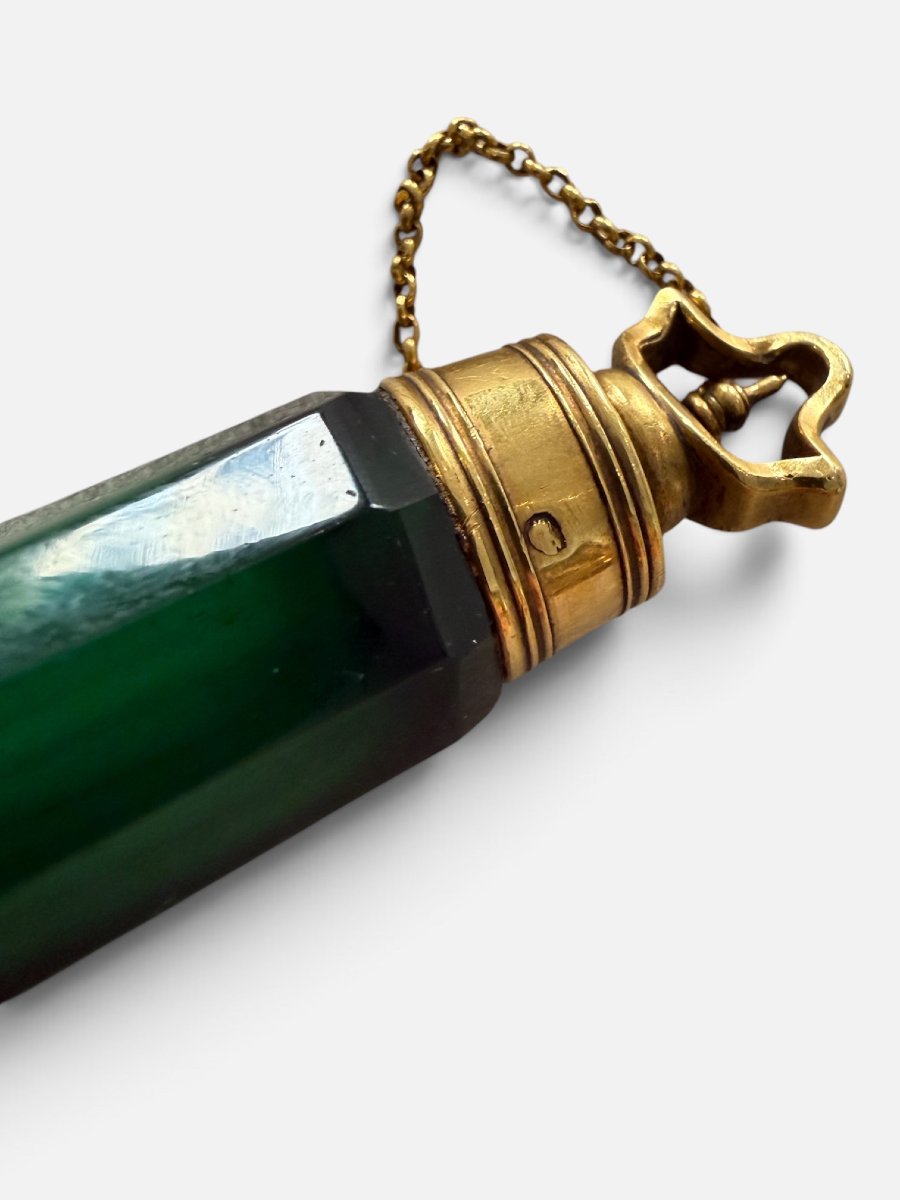 Elegant French Perfume Bottle Made Of Faceted Green Glass And 18-karat Gold-photo-3