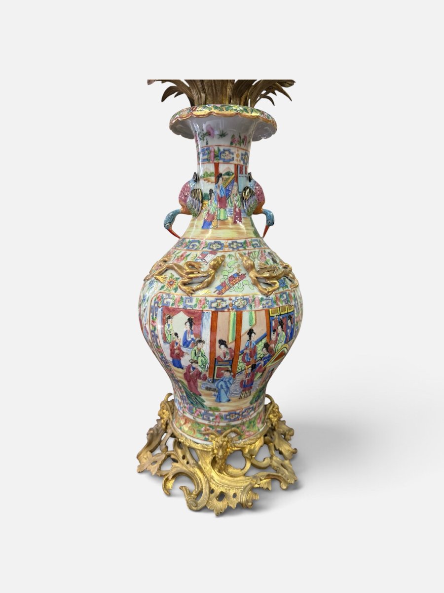 An Important Pair Of Large Chinese Canton Porcelain Vases-photo-2