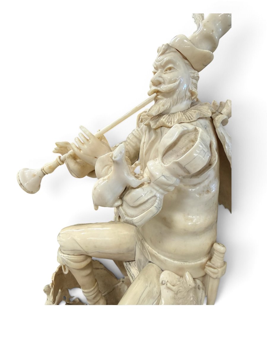 German Ivory Sculpture Depicting A Piper, 19th Century-photo-3
