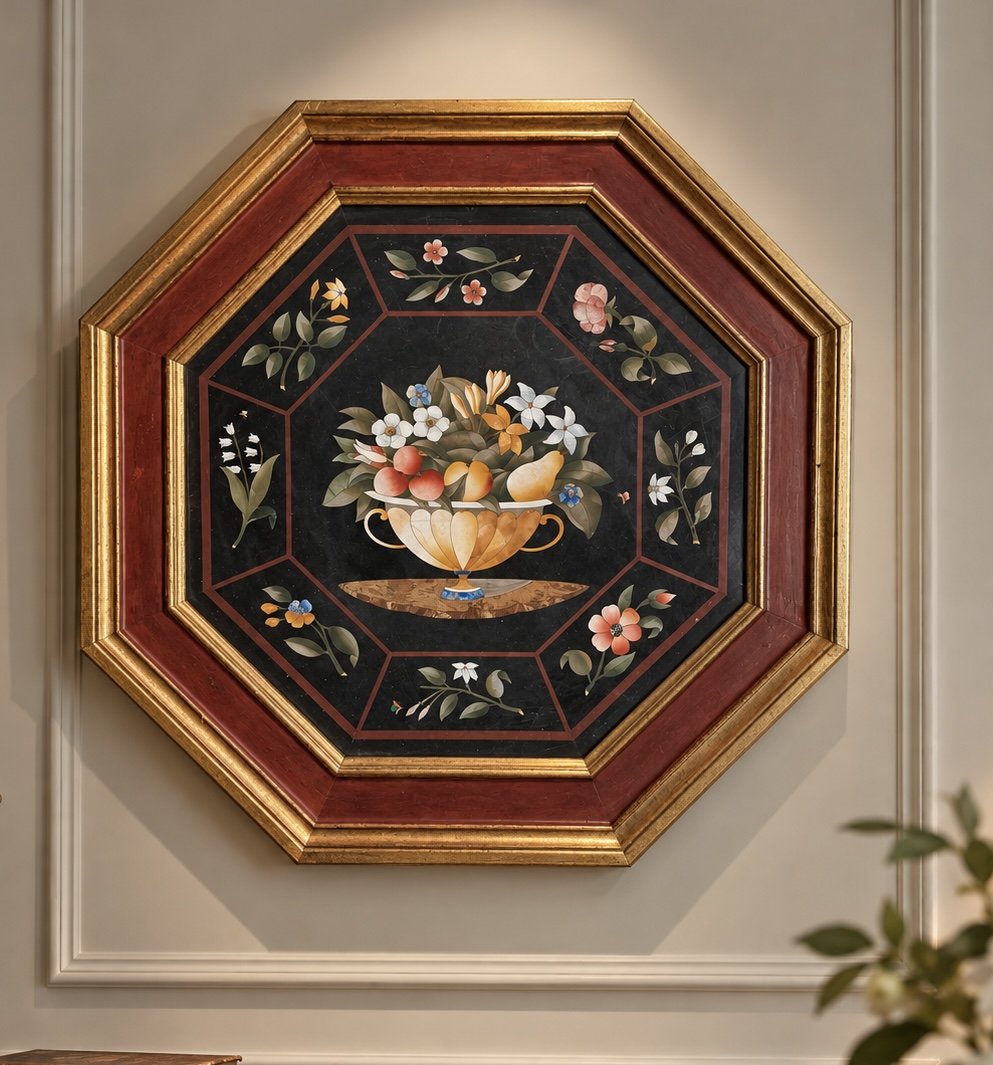 Panneau octogonal florentin en marqueterie de pierres dures