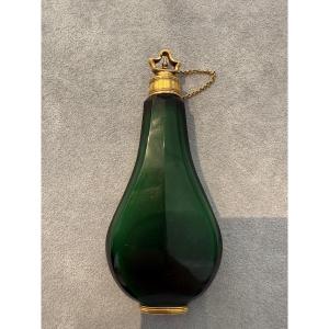 Emerald Green Glass Perfume Bottle With Gold Mounts – France, C. 1798–1815