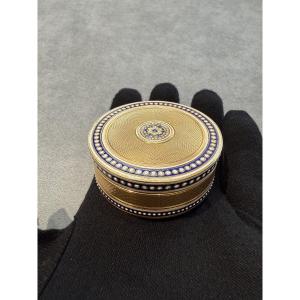 Tabatière en or et émaux, Paris 1774–1777