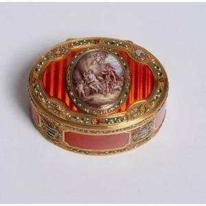 Important French Snuffbox In Polychrome Gold And Enamel 
