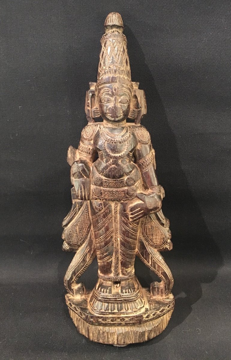 Statue Indienne En Bois Du Dieu Viçnu (vishnou), Inde Du Sud, Hindouisme Asie