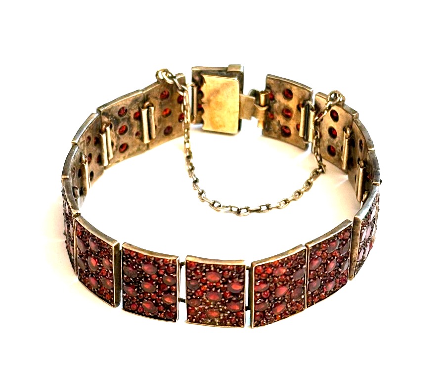 1930s Bohemian Garnet Bracelet