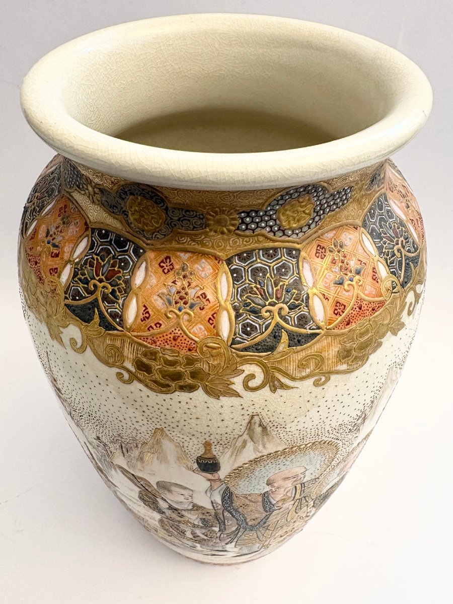 Vase en céramique japonaise Satsuma – Rakanové, décor moriage doré-photo-5
