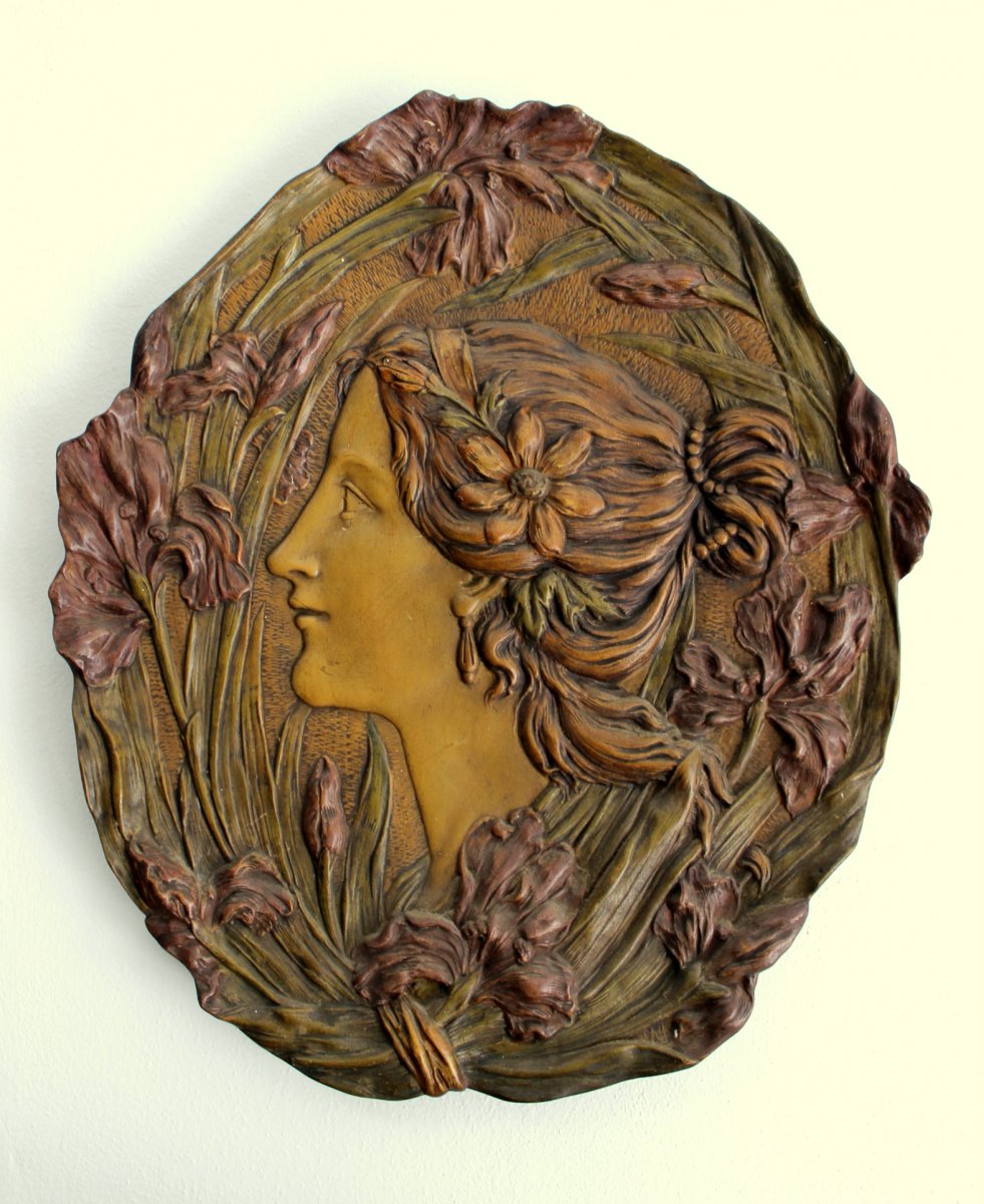 Ernst Wahliss Turn Wien Austrian  Sculpture En Céramique Art Nouveau Du Profil d'Une Femme