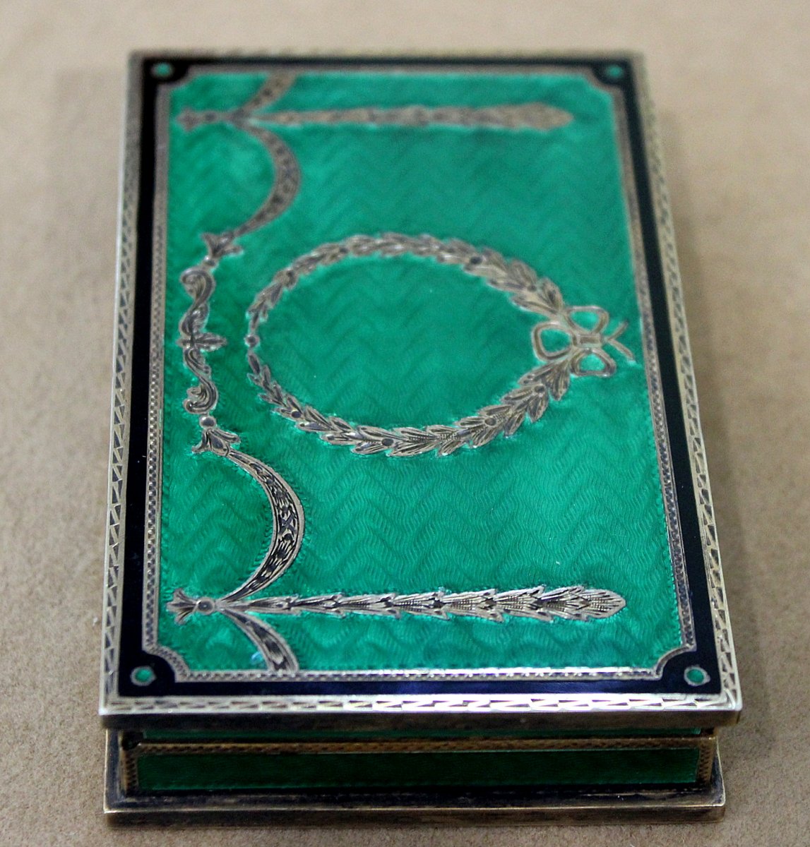 Argent Empire Et Boîte d'Émail Vert-photo-3