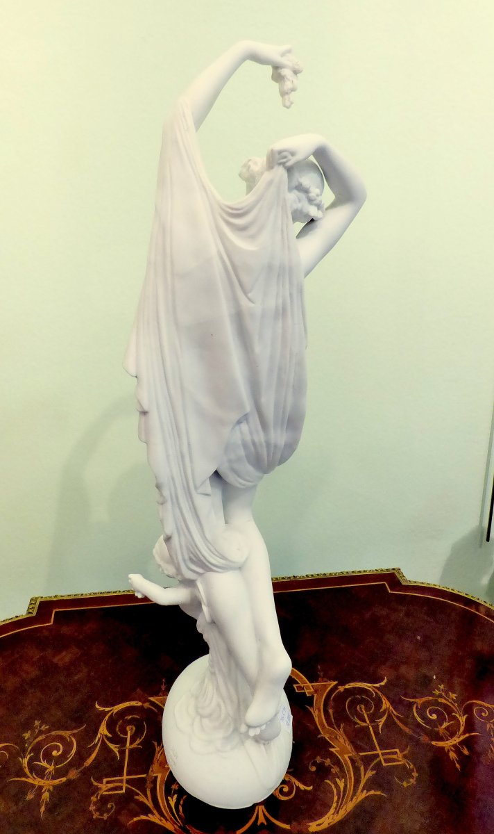 French Biscuit Porcelain Figurine Representing A Woman .height: 55cm-photo-4