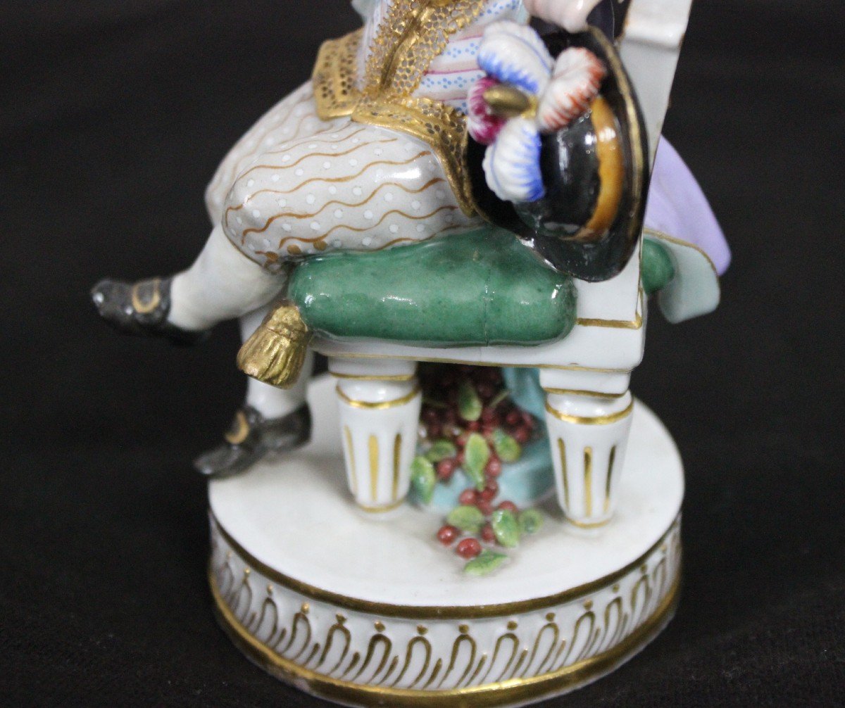 Meissen Porcelain "figure Of A Little Prince" 1764 - 1851-photo-3